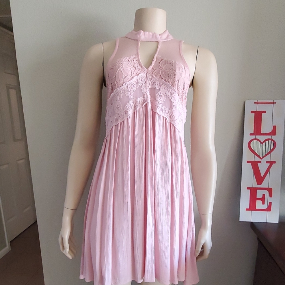 NWT Chelsea & Violet Dress